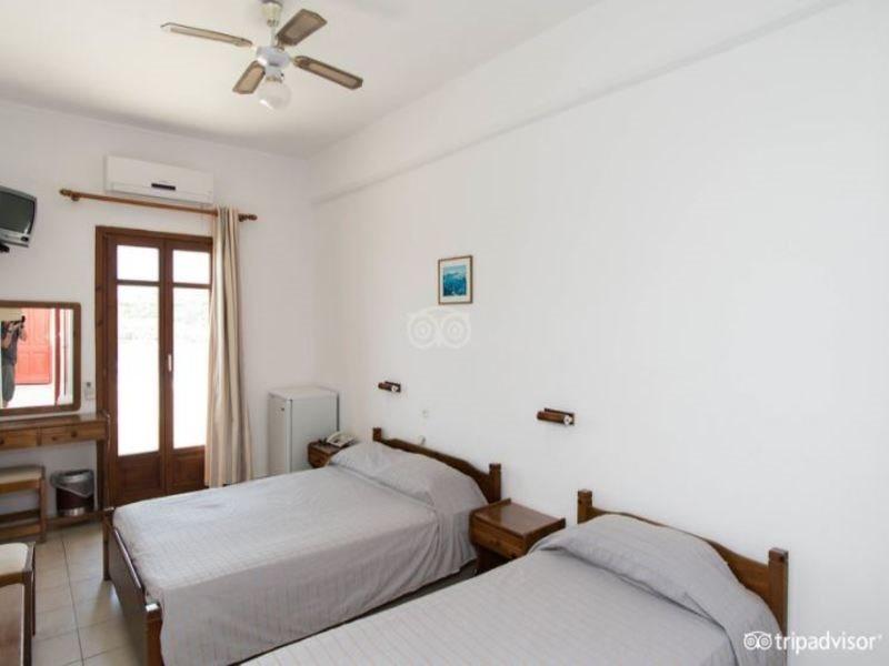 Artemis Hotel อายิโอส สเตฟาโนส ภายนอก รูปภาพ